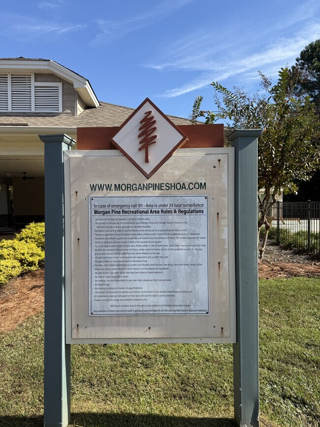 Building Photo - 600 Trellis Square