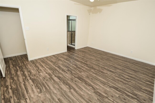 Building Photo - 29626 Woodsons Shore Dr