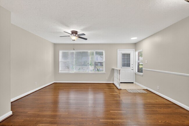 Building Photo - 9610 Maribelle Way