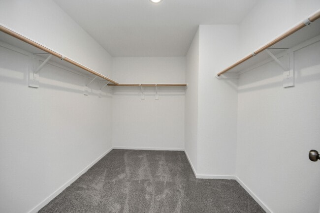 Building Photo - 2523 Night Emerald Dr