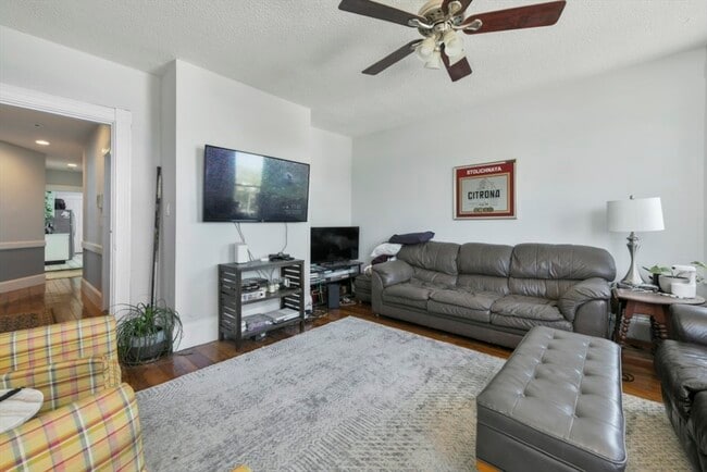 Building Photo - 34-36 Boston St