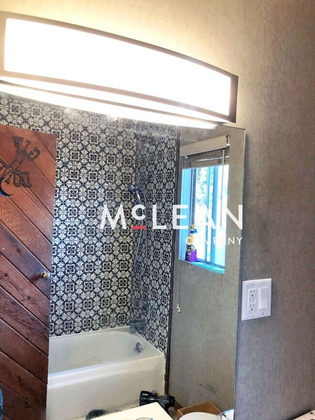 Building Photo - 5830 Appian Way