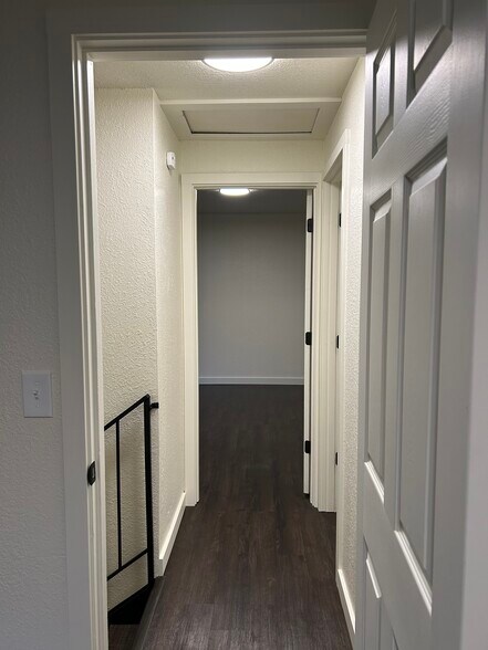 Building Photo - 2622 S 7th St