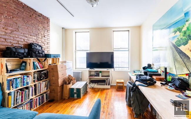 Primary Photo - EAST 105 STREET