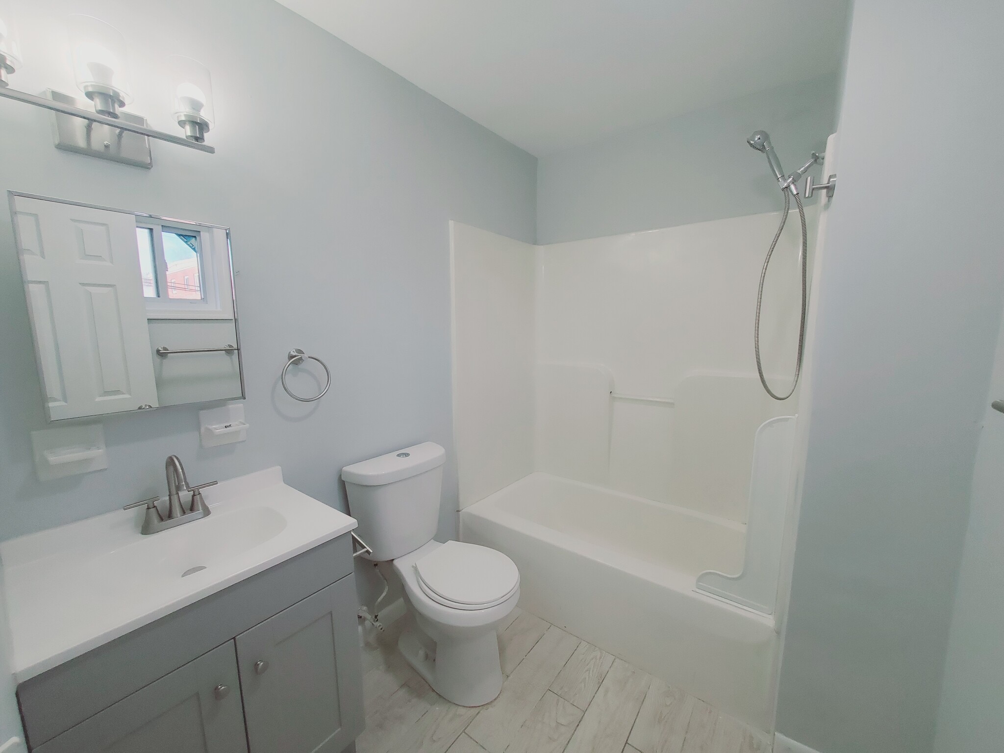 Building Photo - 16 N Taylor Ave