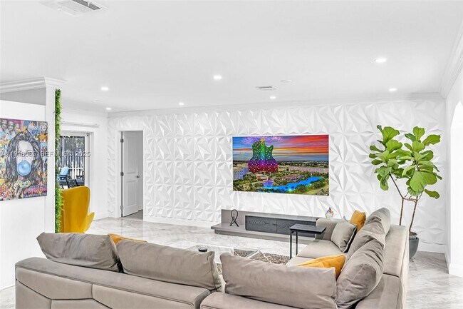 Building Photo - 2191 SW 27th Ln