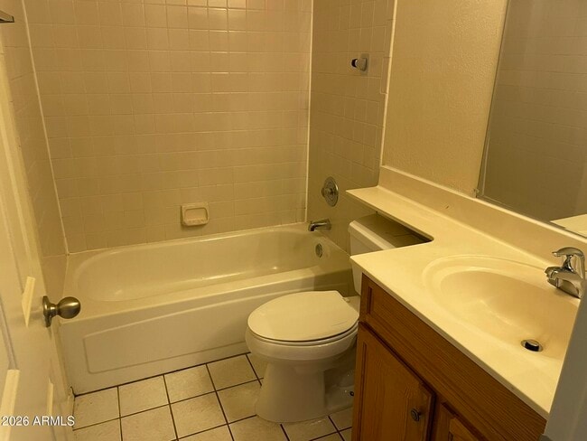 Building Photo - 4587 W Harrison St