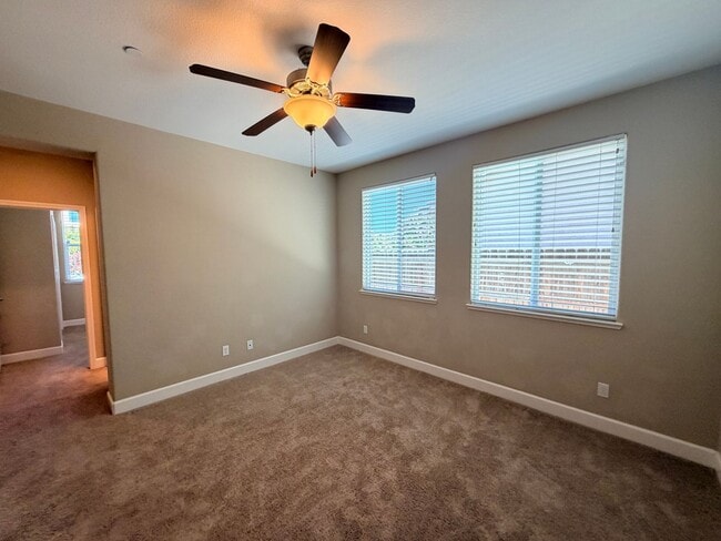 Building Photo - 1587 Manzanita Way