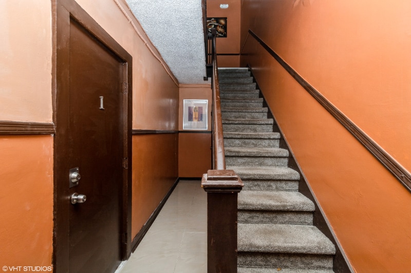 Building Photo - 921 N 19th Ave