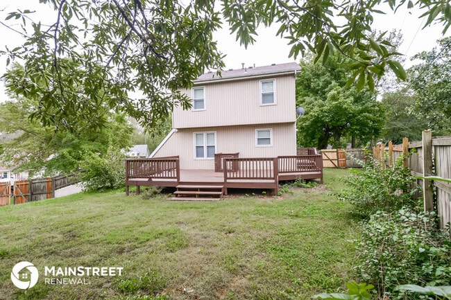 Building Photo - 6810 N Chas Dr