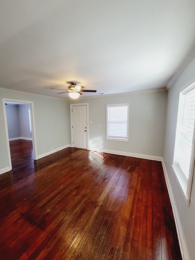 Building Photo - WRIGHTSVILLE AVE - Charming Cottage Style ...