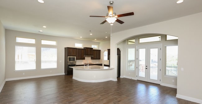 Building Photo - 5108 Alonso Dr