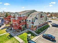 Building Photo - 912 S Dearborn Way