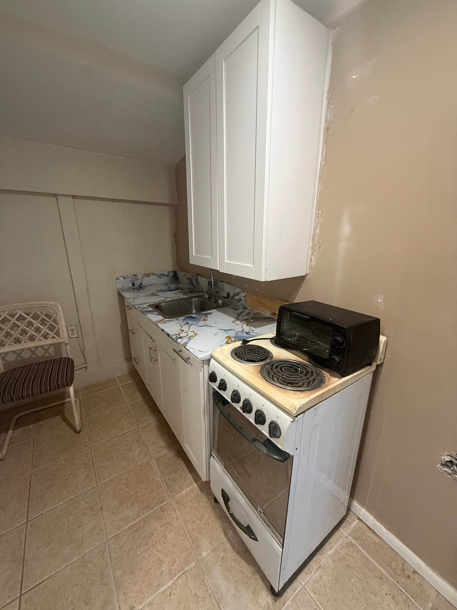 Building Photo - 7821 Hope St