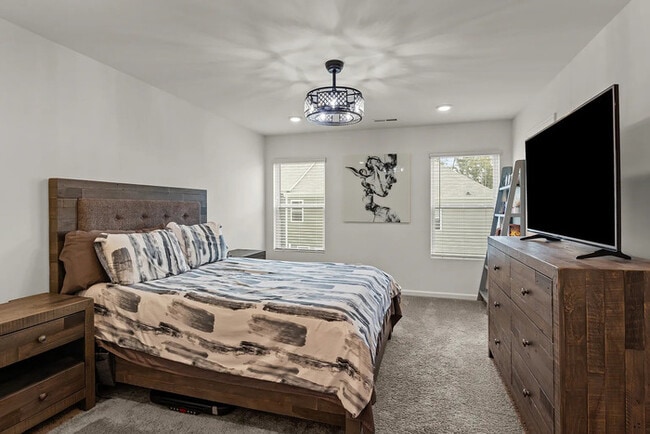 Building Photo - Earn Wealth While Leasing - Like a Homeowner - Lease to Own