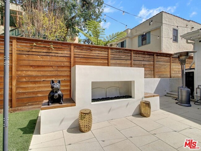 Building Photo - 10593 Kinnard Ave