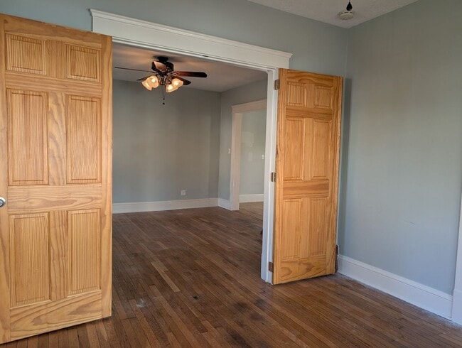 Building Photo - 1560 Coutant Ave