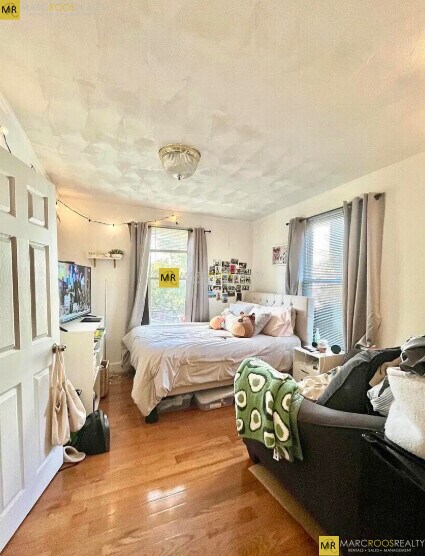 Building Photo - 205 Hillside St