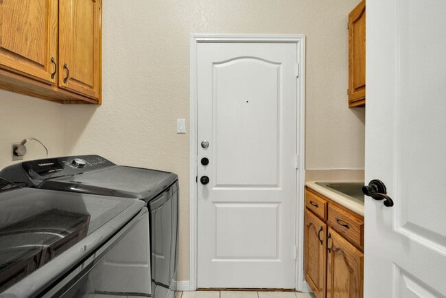 Building Photo - Beautiful rental home in NW San Antonio (1604/Wiseman)