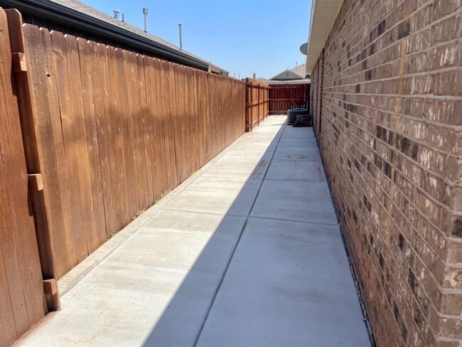 Building Photo - 7510 102nd St