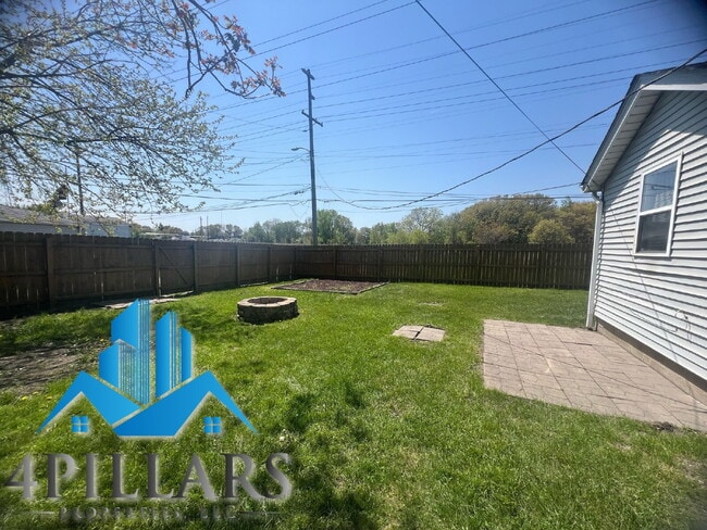 Building Photo - 2612 Vine Ct