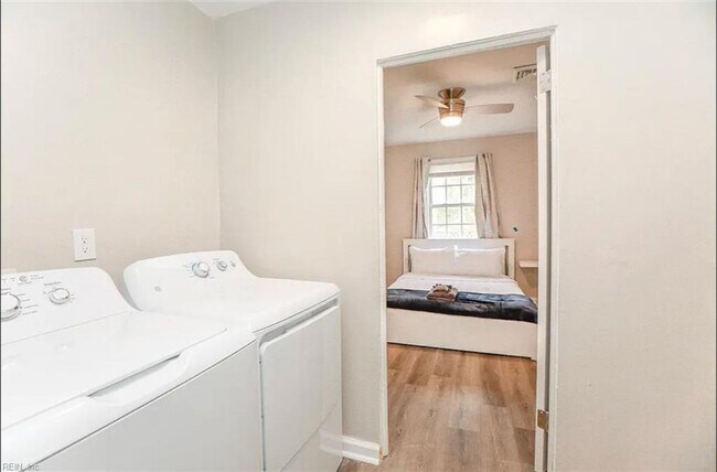 Building Photo - 1265 Pall Mall St