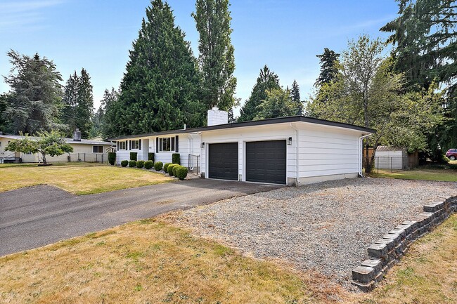 Building Photo - Woodland Creek Rambler on Corner lot with large yard