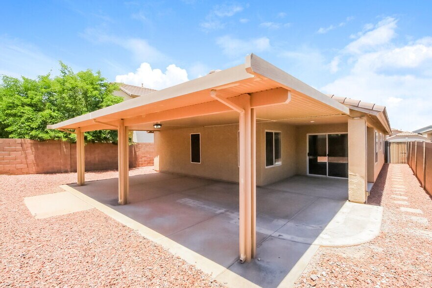 Building Photo - 3341 W Yellow Peak Dr