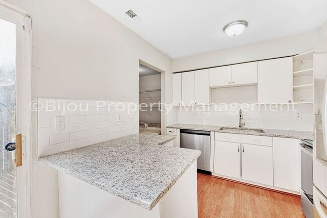 Building Photo - 4232 Gills Mill Ct