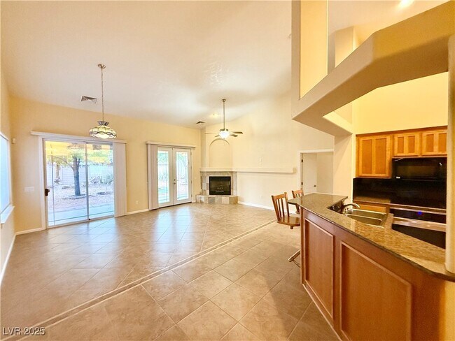 Building Photo - 6780 Sandpebble St