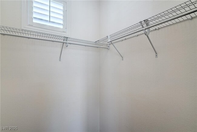 Building Photo - 2180 Waterton Rivers Dr