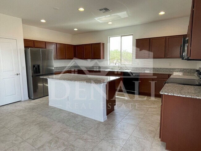 Building Photo - 14274 W Bronco Trl