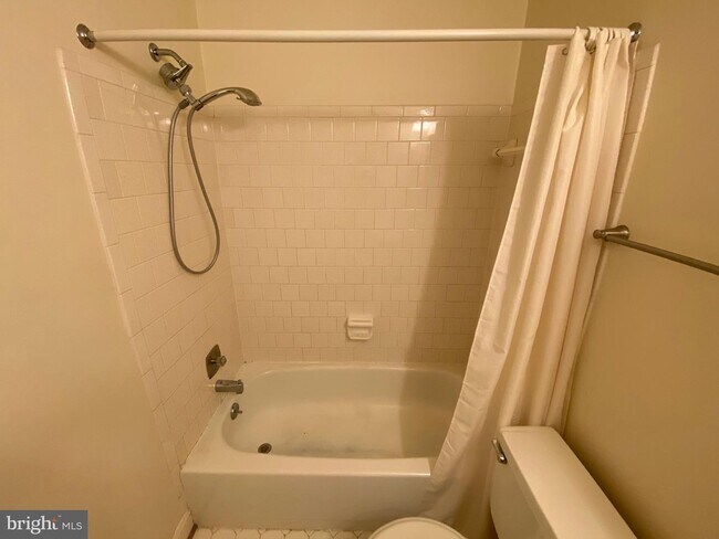 Building Photo - 7820 Muirfield Ct