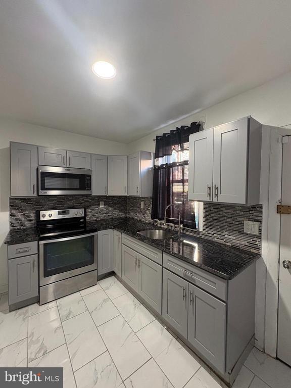 Building Photo - 3752 N 8th St