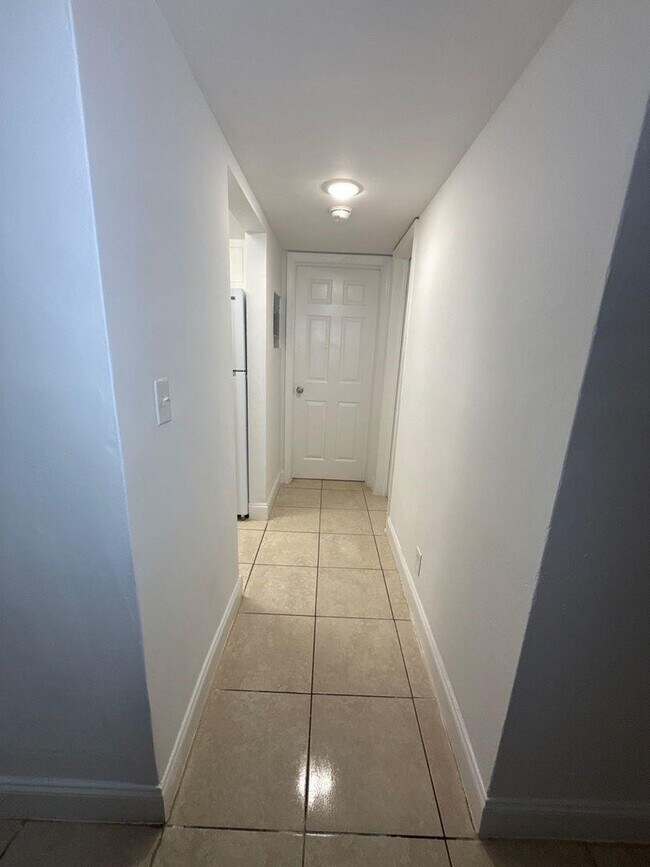 Building Photo - 8600 NW 40th St