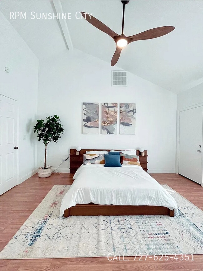 Building Photo - 808 24th Ave N