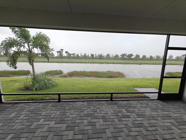 Building Photo - 12628 SW Manatee Marsh Ter