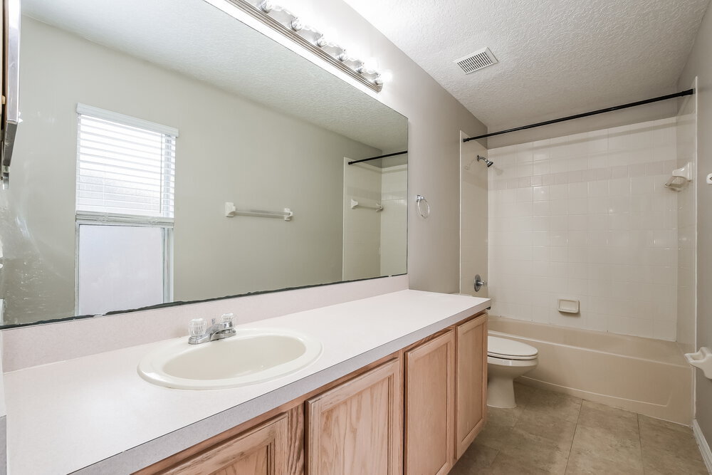 Building Photo - 13210 Moss Hollow Ct