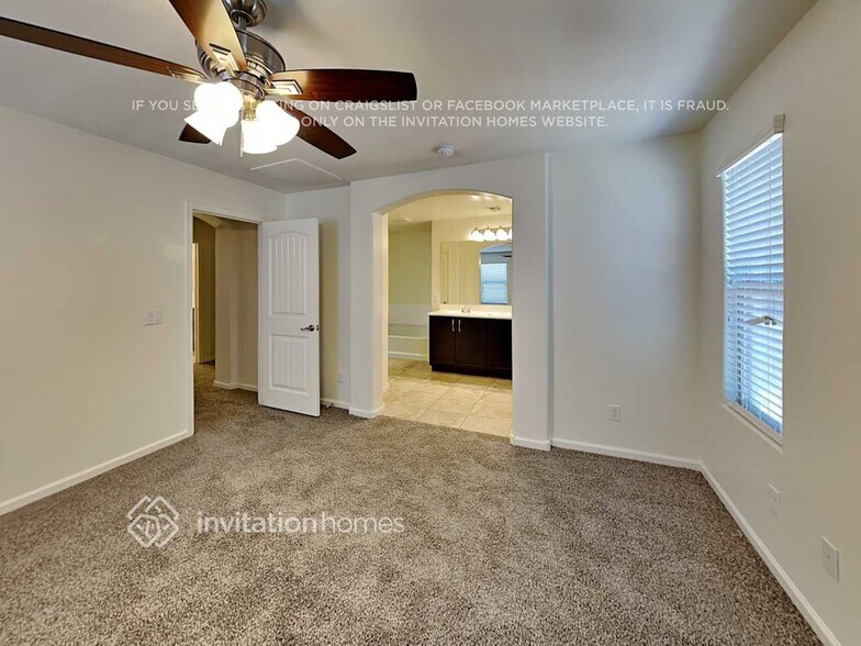 Building Photo - 1489 S Colt Dr