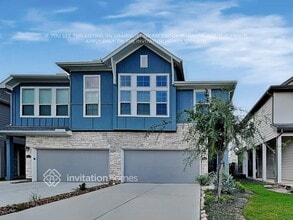 Building Photo - 4023 Champlain Wy