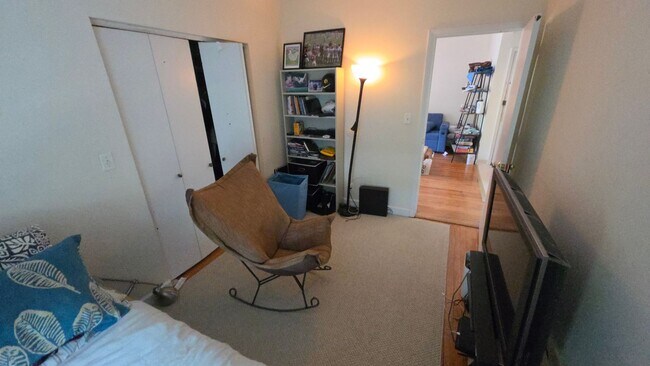 Building Photo - No Broker Fee | Brighton 2 Bed Condo | Heat, Hot Water & Water Included