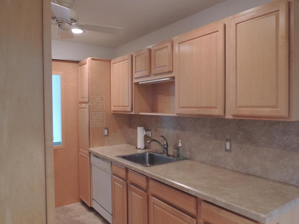 Building Photo - 2381 Papaya Dr