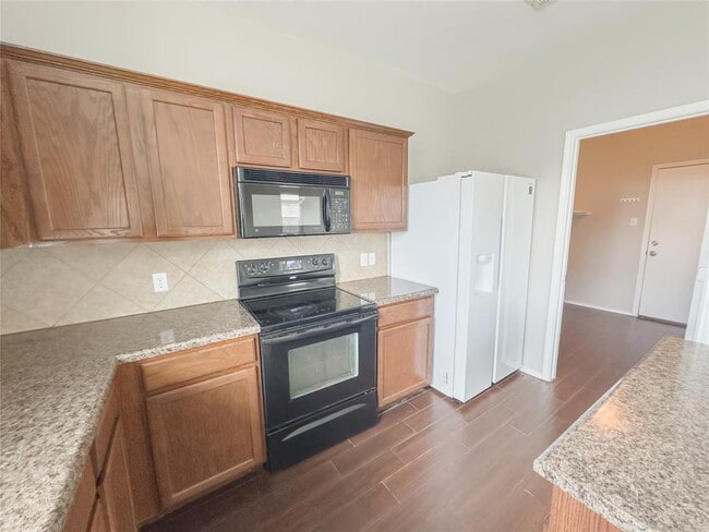 Building Photo - 9909 Fantail Ln