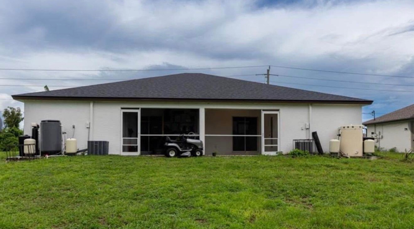 Building Photo - 1031 Abrams Blvd