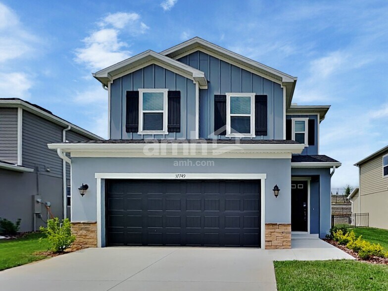 Primary Photo - 37749 Dusty Saddle Ln