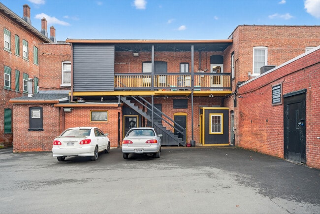 Building Photo - 82 S Main St