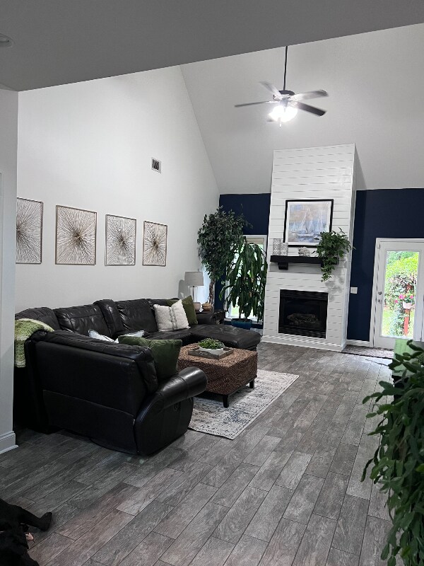 Building Photo - 430 McGregor Cir