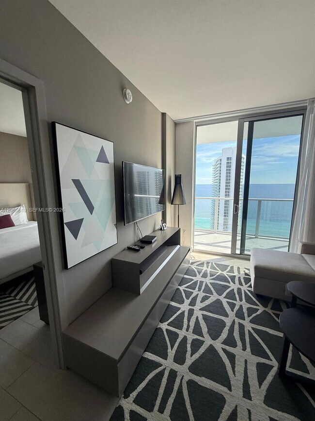 Building Photo - 4010 S Ocean Dr