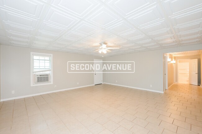 Building Photo - 130 Shenandoah Dr