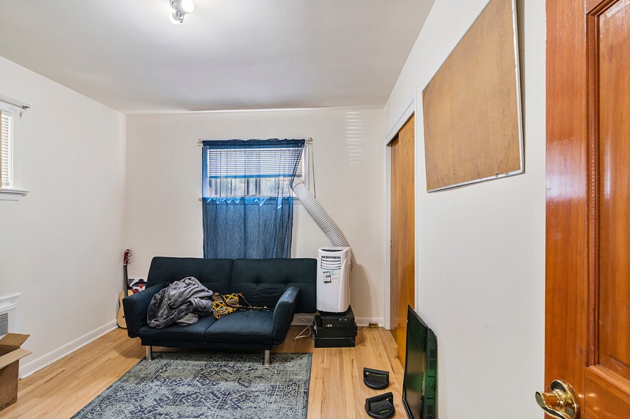 2nd bedroom currently used as an office - 479 Park Ave